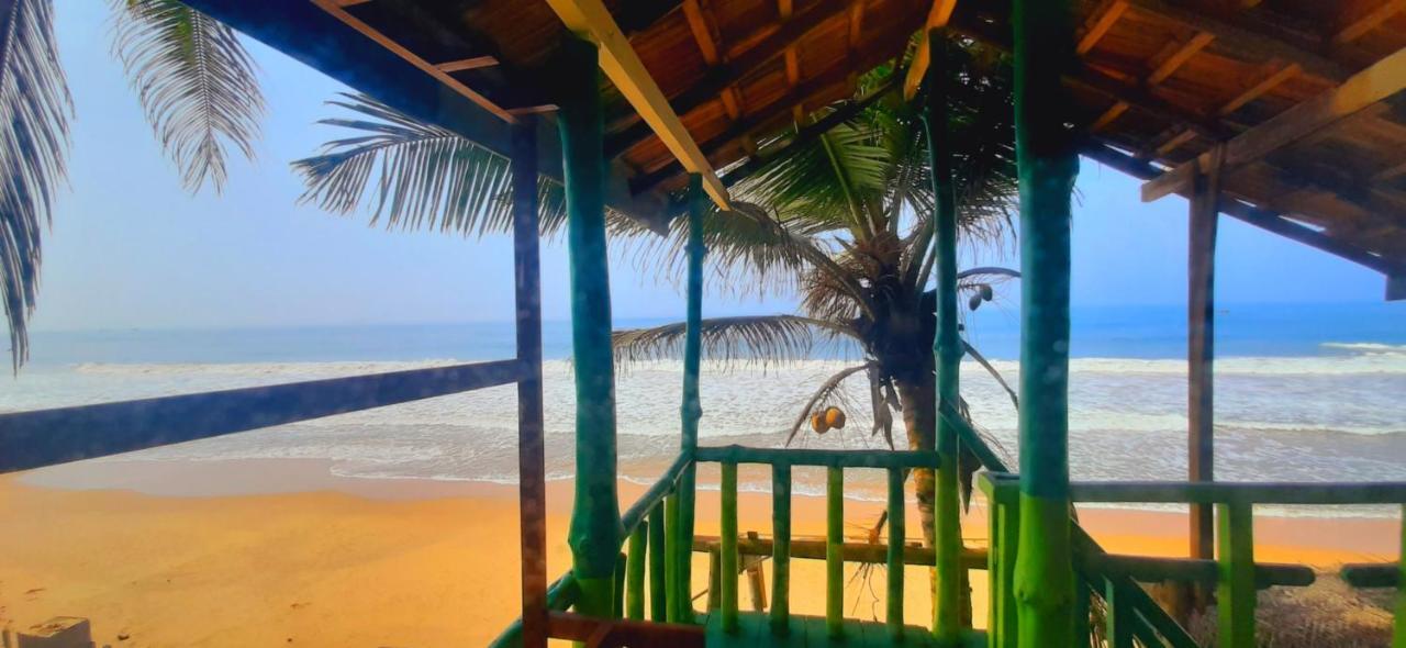 Luna Beach Home & Cabanas Galle Esterno foto