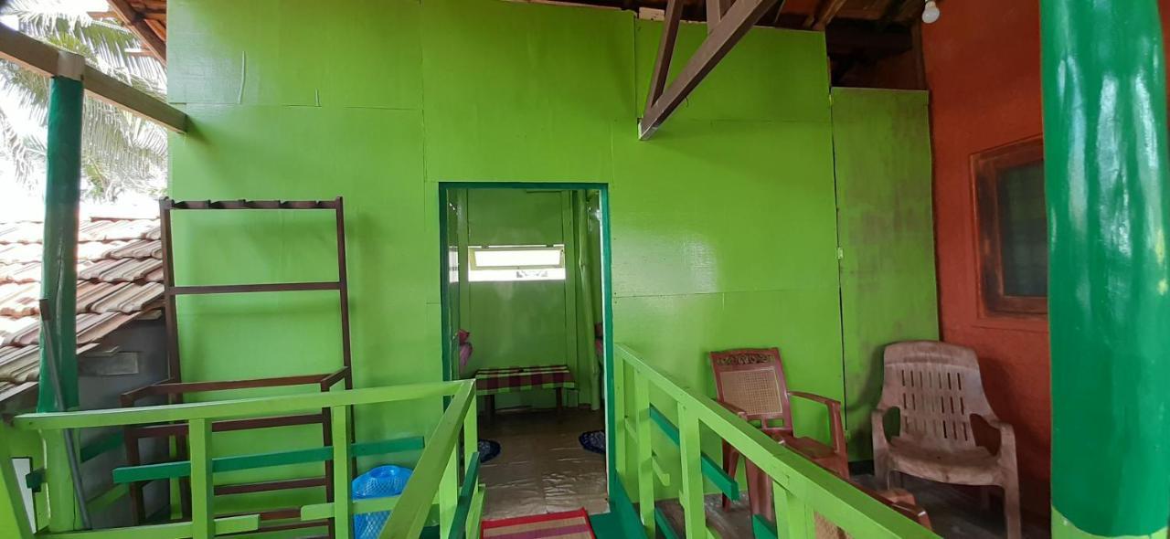 Luna Beach Home & Cabanas Galle Esterno foto