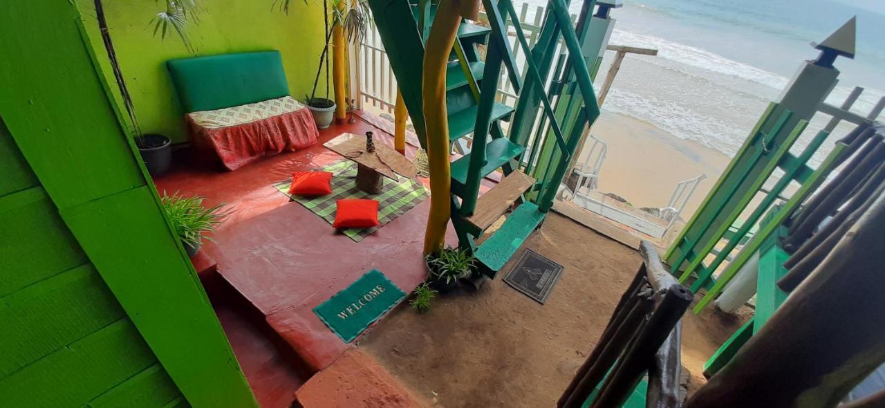 Luna Beach Home & Cabanas Galle Esterno foto