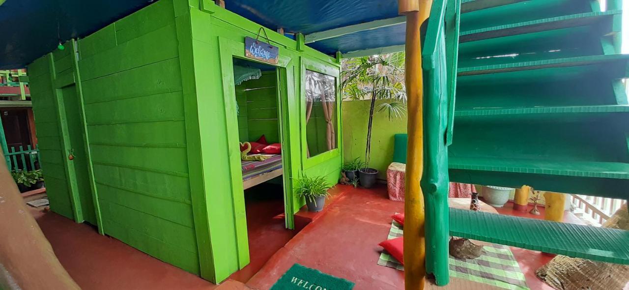 Luna Beach Home & Cabanas Galle Esterno foto