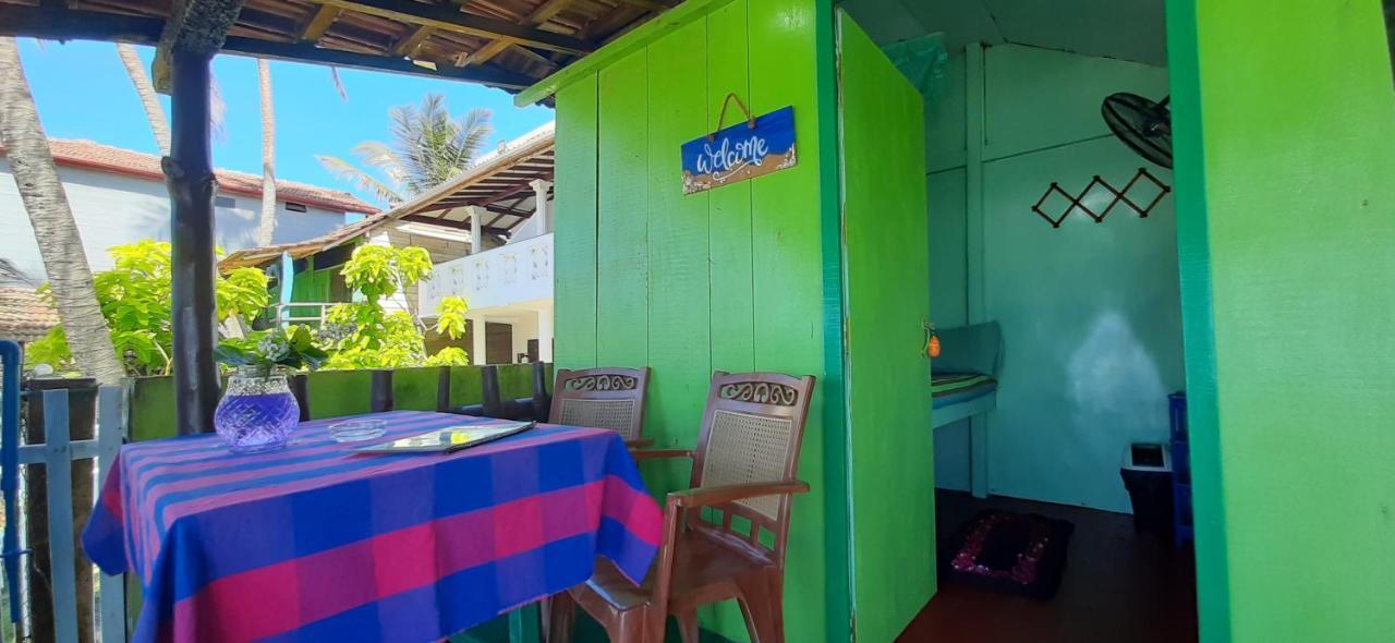 Luna Beach Home & Cabanas Galle Esterno foto