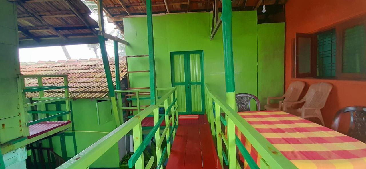 Luna Beach Home & Cabanas Galle Esterno foto